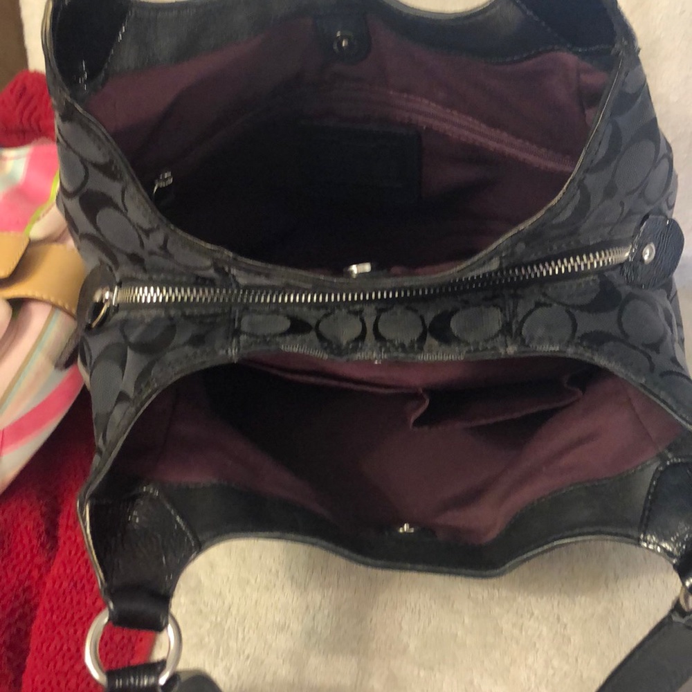 COACH PURSE - Picture 4 of 8